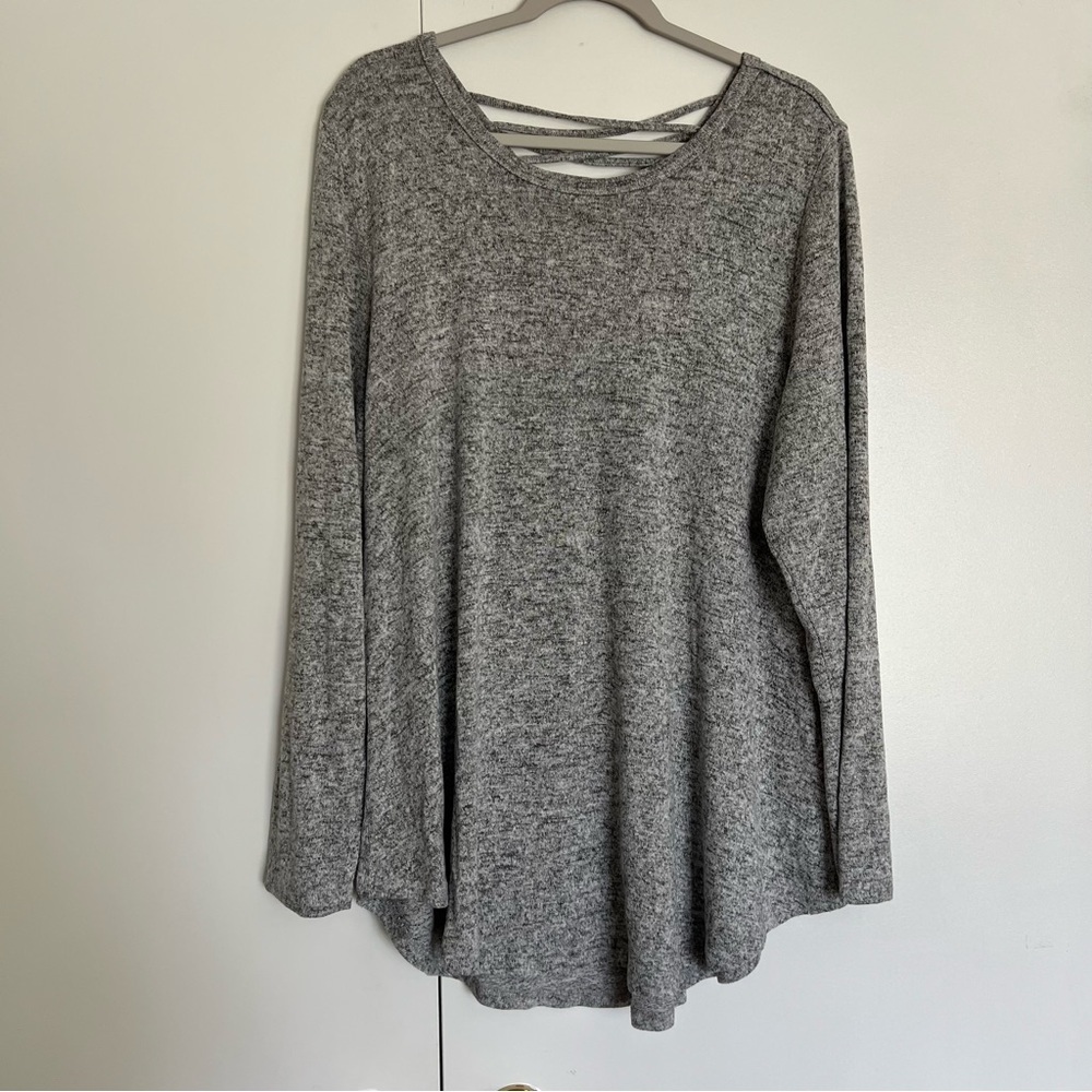 Torrid Heather Gray Long Sleeve Sweater Crisscross Back Detail size 2